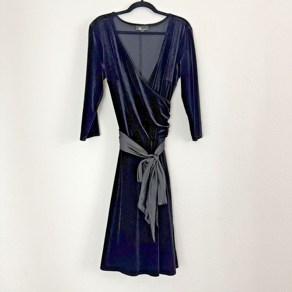 Vintage Womens Black Velvet Wrap Dress Medium Midi Tie Waist Goth Witchy